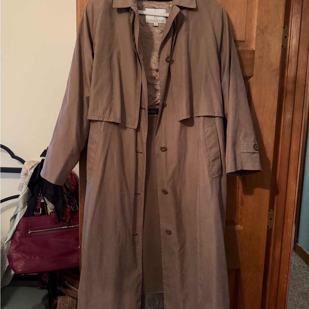 London Fog Classic Brown Trench Coat